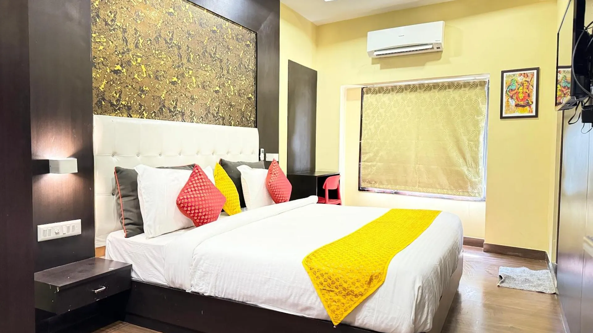 Bhagwat Stays Udaipur - Best Economy Stay In Udaipur With Swimmimg Pool