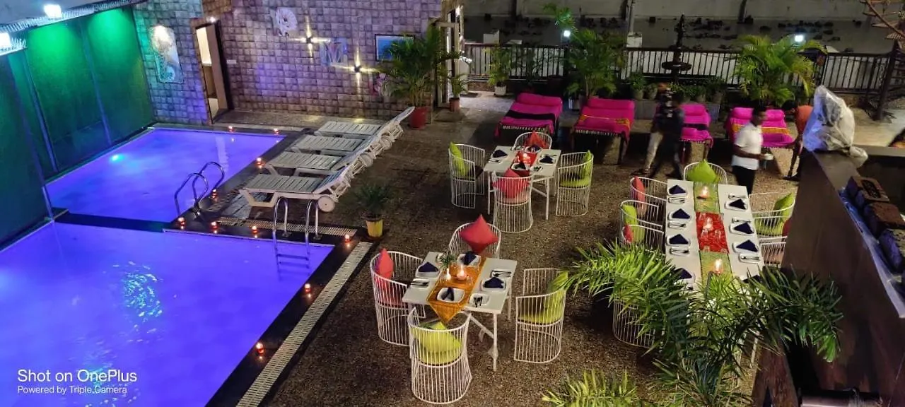 *** Hotel Bhagwat Stays Udaipur - Best Economy Stay In Udaipur With Swimmimg Pool Indien