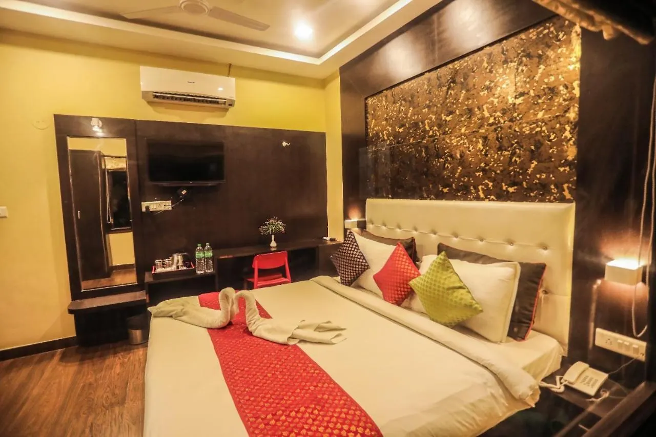 Bhagwat Stays Udaipur - Best Economy Stay In Udaipur With Swimmimg Pool 3*,  Indien